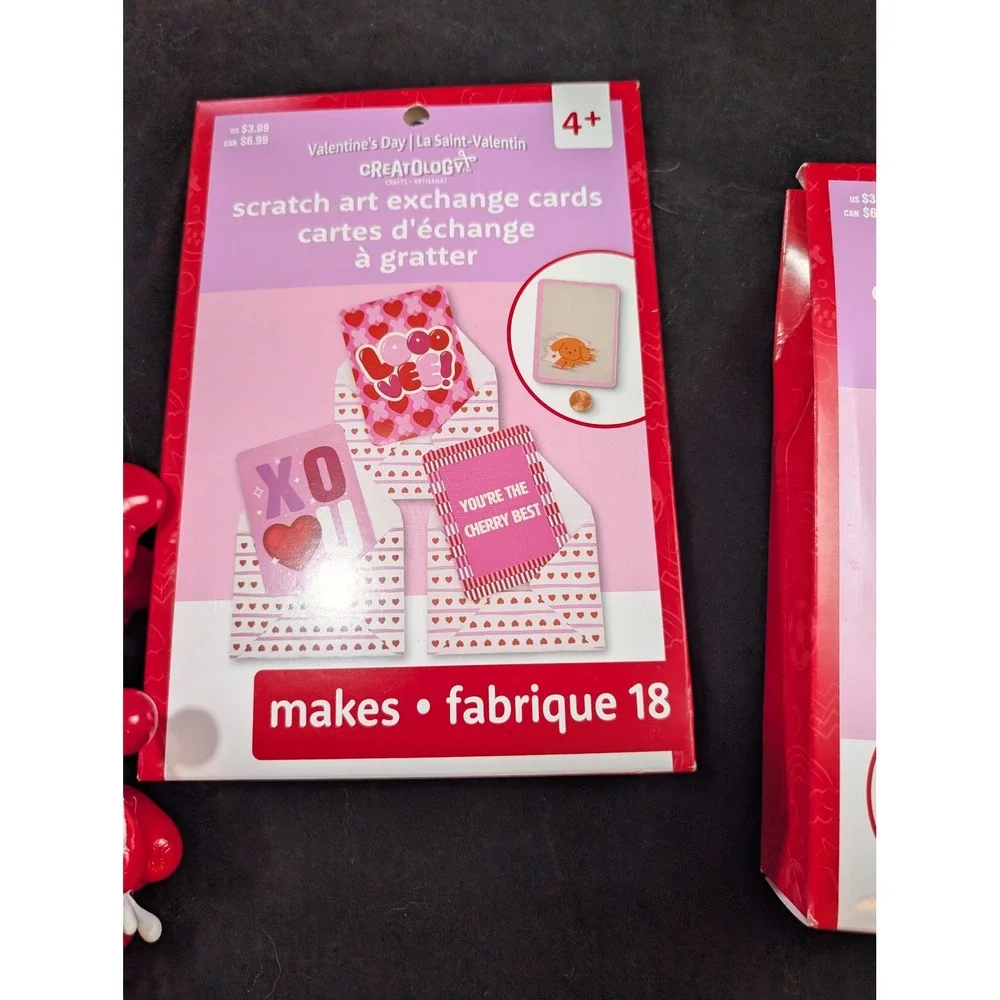 Valentines‎ Day Decor Bundle Creatology Mailboxes Heart Wreaths Garland Cards